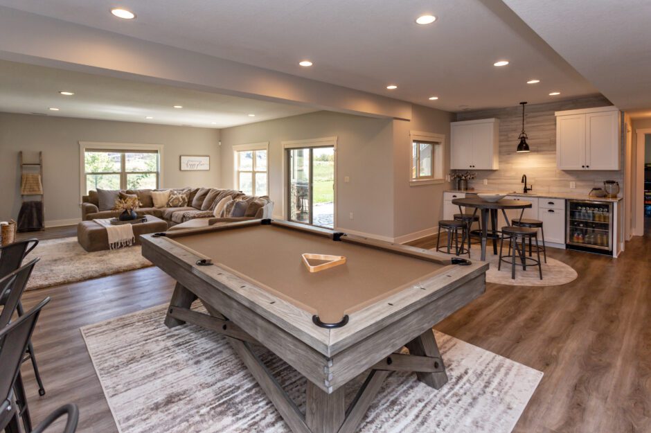 Berkshire Pkwy with pool table